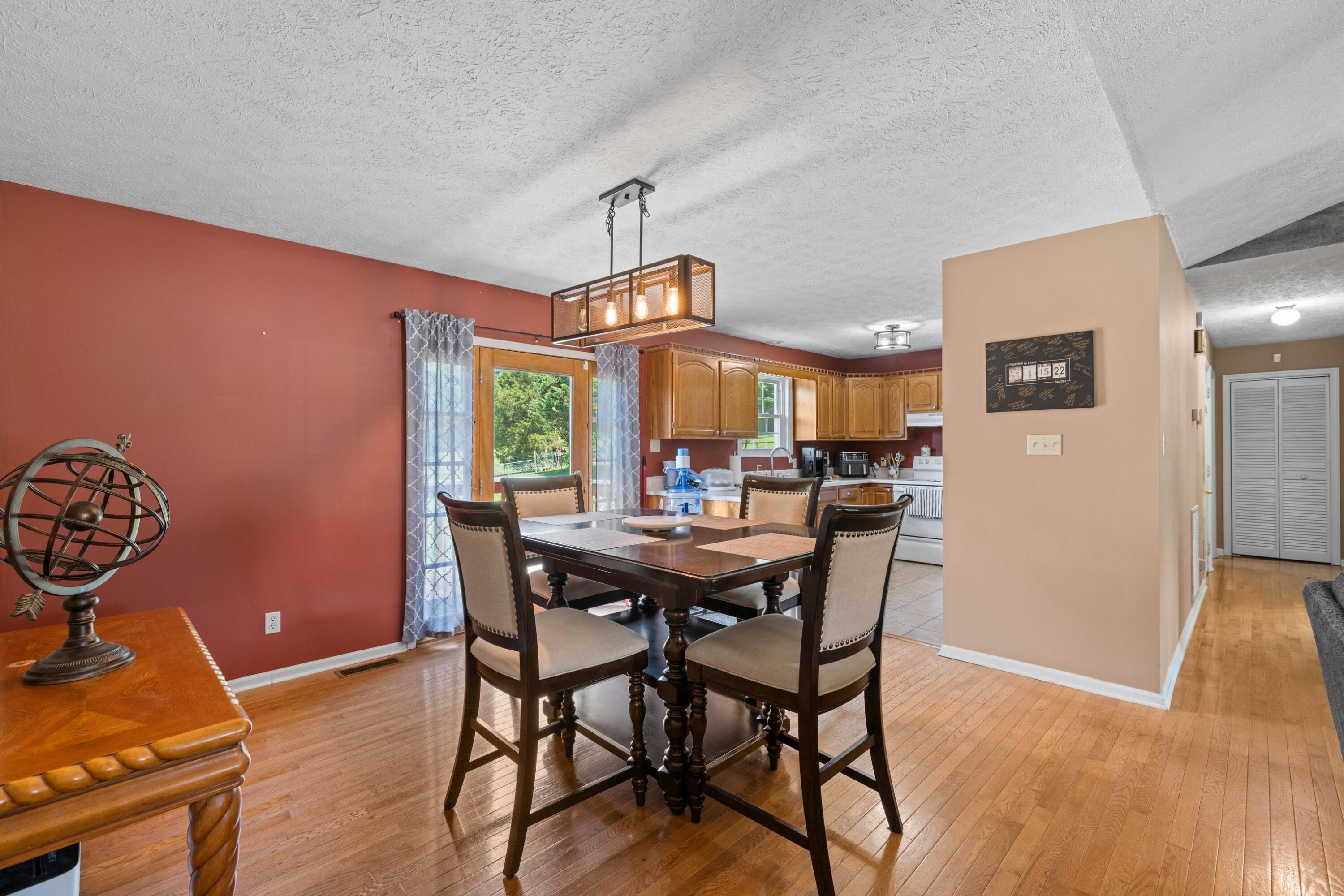 Image 3: 007-3313NorthwindDrive-Morristown-TN-378
