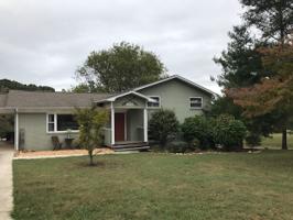 802 Navajo Dr