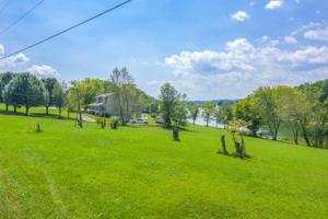 1056 Oak Grove Rd