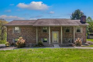 2805 Lowe Drive