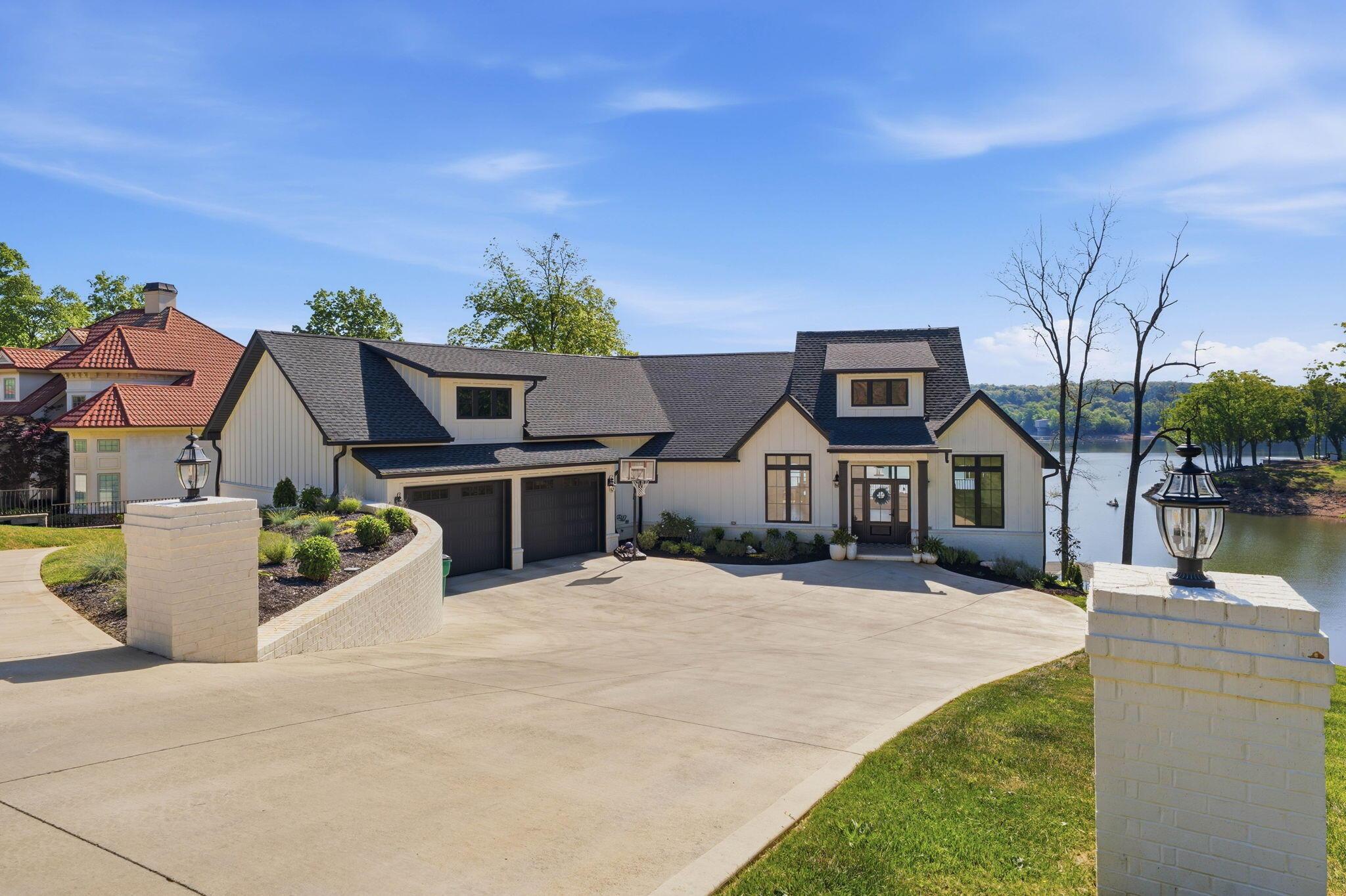 Image 3: street view