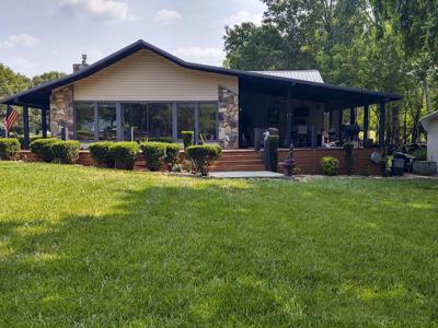 967 Holly Oaks Lane