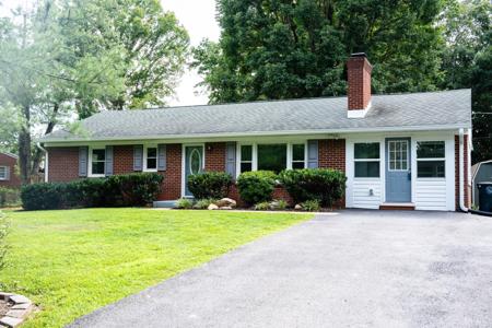 1218 Lakeview