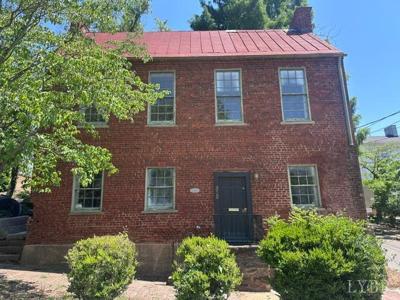 522 Jackson