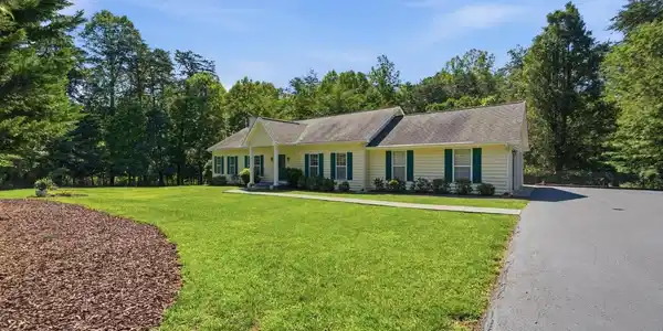 2340 Lakewood Forest