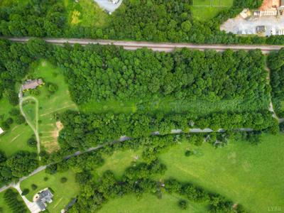 Elkton Farm Road