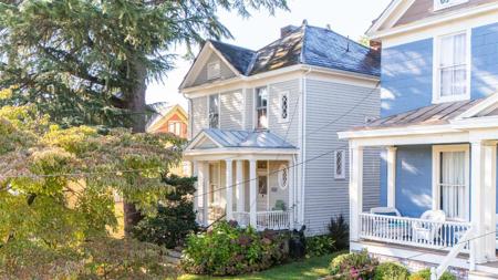 1109 Harrison