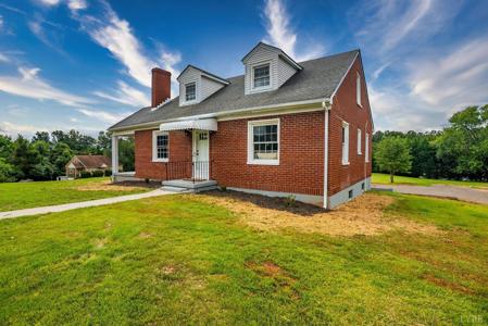 436 Woodys Lake