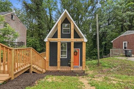 4625 Ferncliff