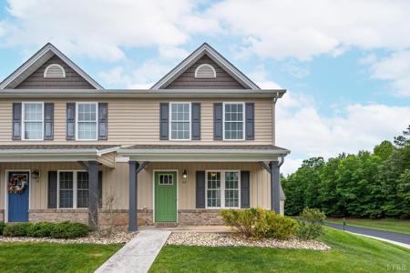 62 Squire Cir