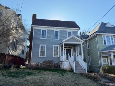 1011 Jackson