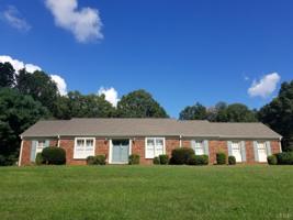 1506 Greenview Drive