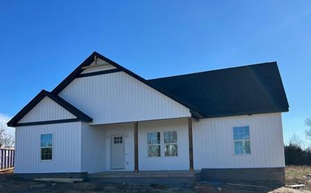 1396 Hickory Cove