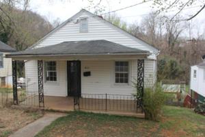 1011 McCausland
