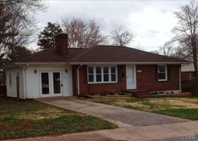 4504 Oakdale Drive