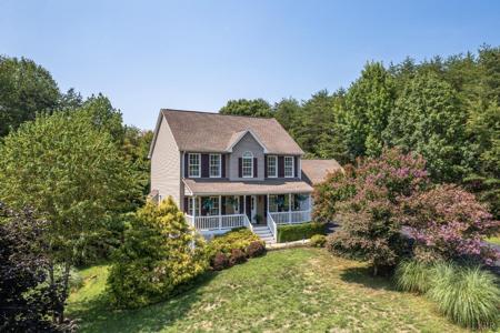1521 Trails End