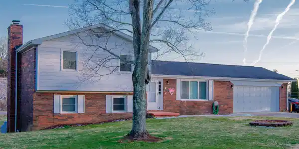 39 Highland Drive
