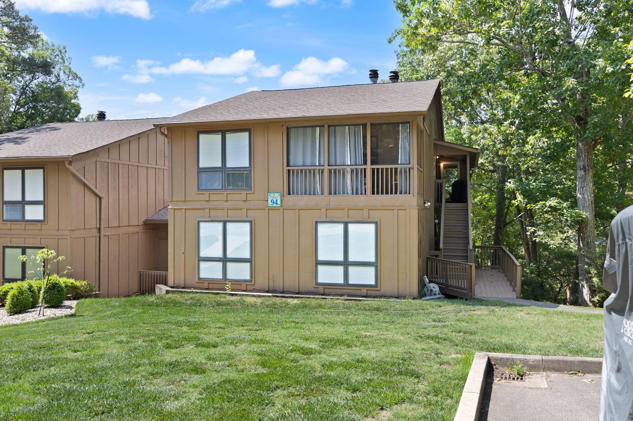 Image 2: 2-web-or-mls-413A9463
