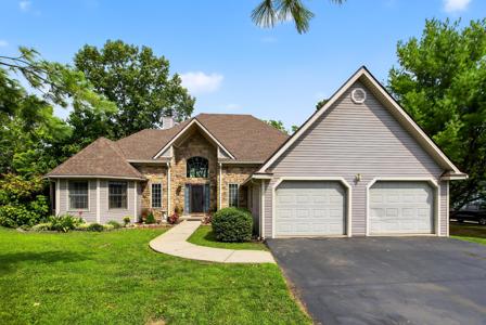 221 N Homestead Lane