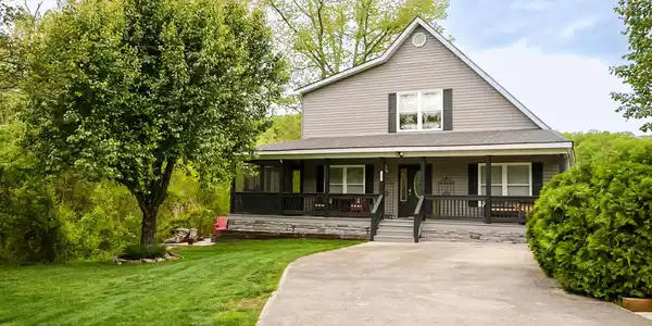 11 Boone Trail