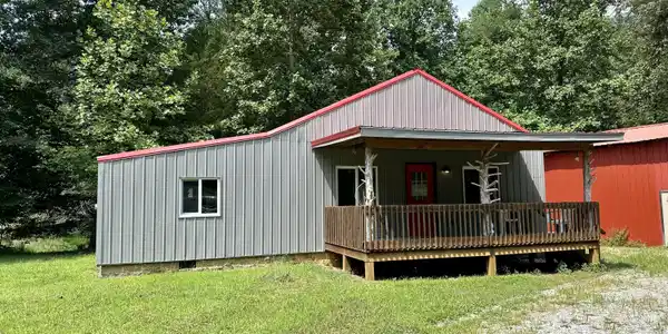 25 Pine Tree Circle