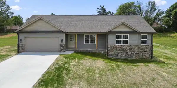 434 Lone Oak Drive