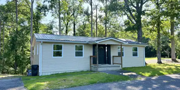 819 Scotts Chapel Road