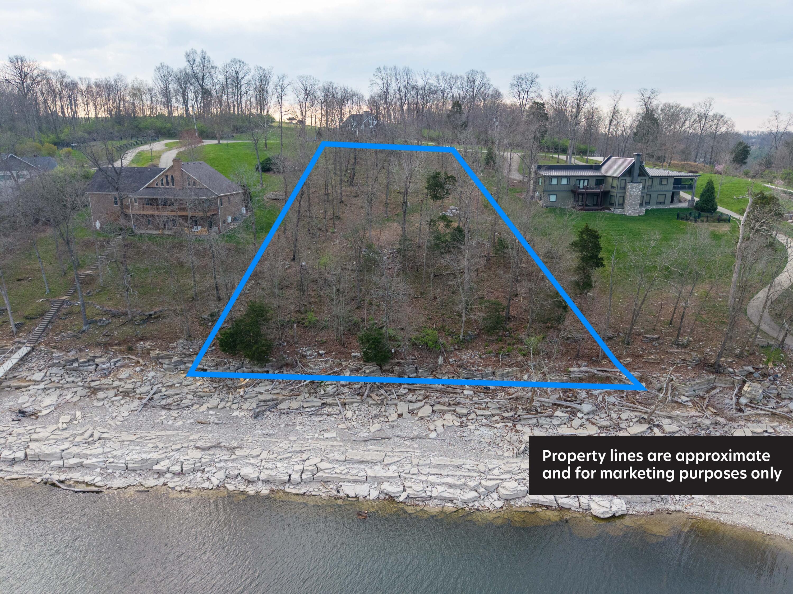 Image 2: 998 Hunter Drive-9
