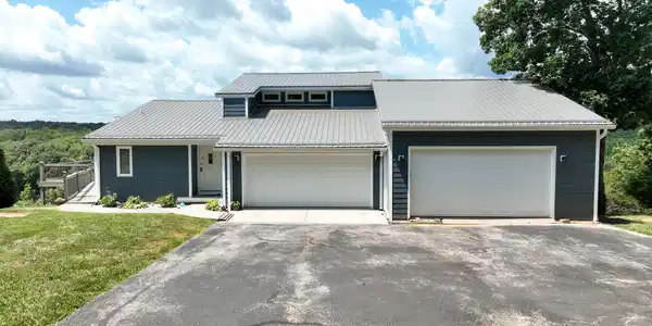 120 Boyer Lane