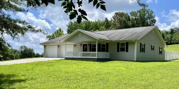 285 Hamilton Road