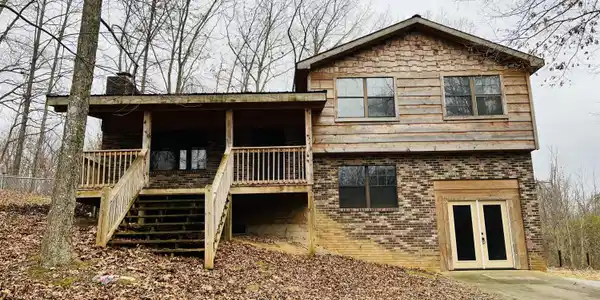 121 Woodland Grove Dr. Drive