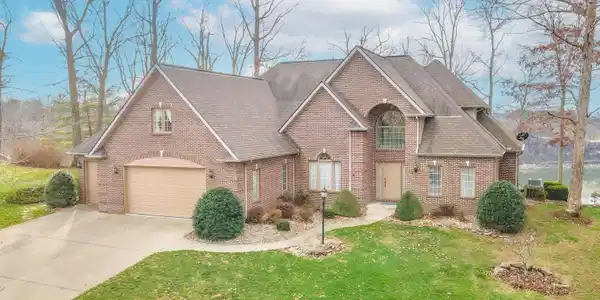 336 Lake Cliff Drive