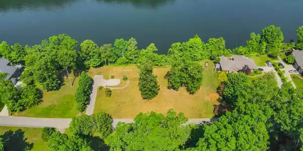 642 & 604 Water Cliff Drive