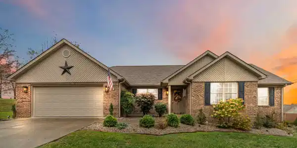 11 Pinnacle Pointe