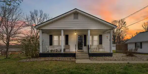 68 Poplar Avenue