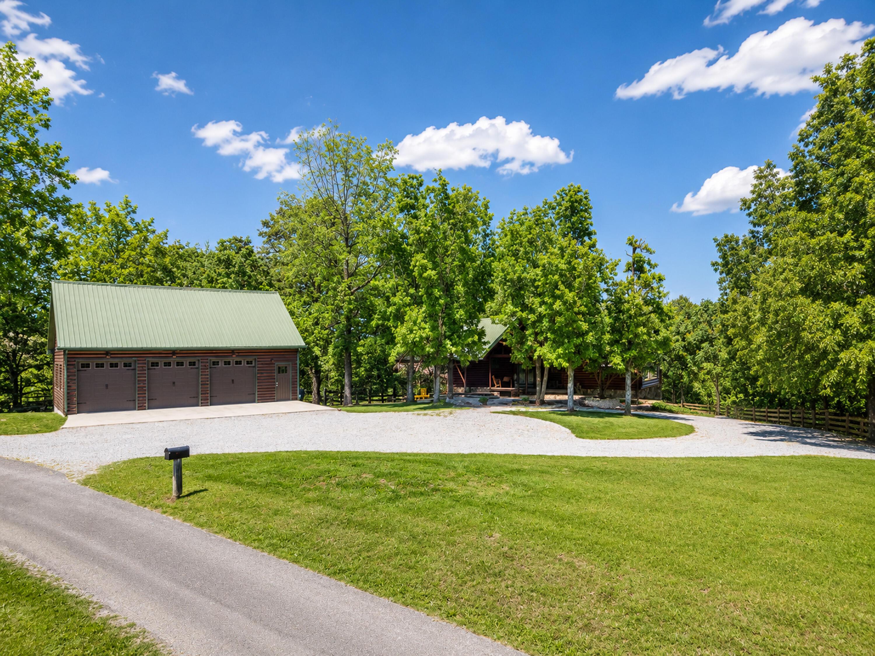 Image 4: 1019 Bridge Hollow Road-8