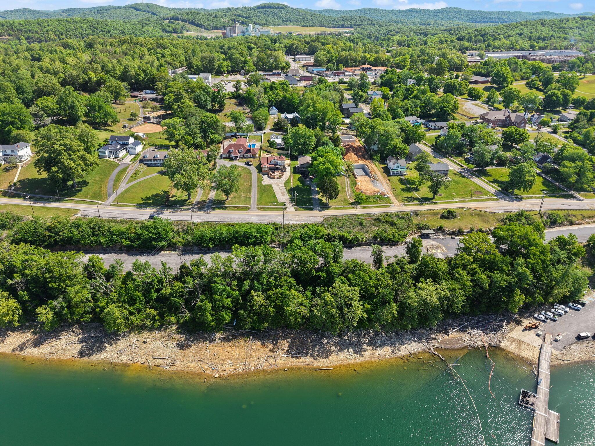 Image 3: 156-web-or-mls-DJI_20260501112047_0173_D