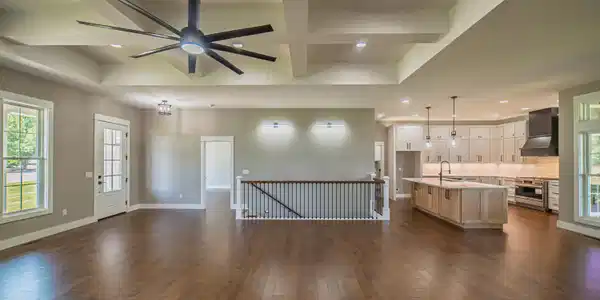 Image 4: Open Floor Design