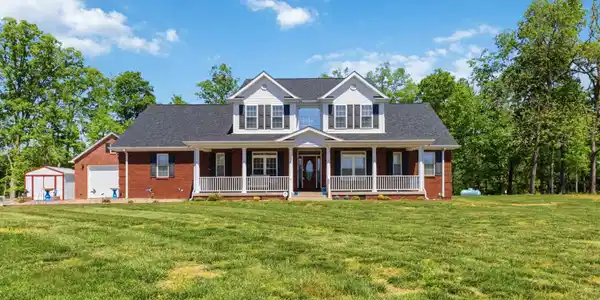 775 Cedar Pointe Drive
