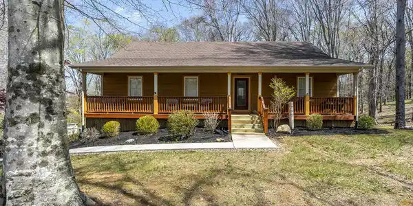 272 Carriage Lane