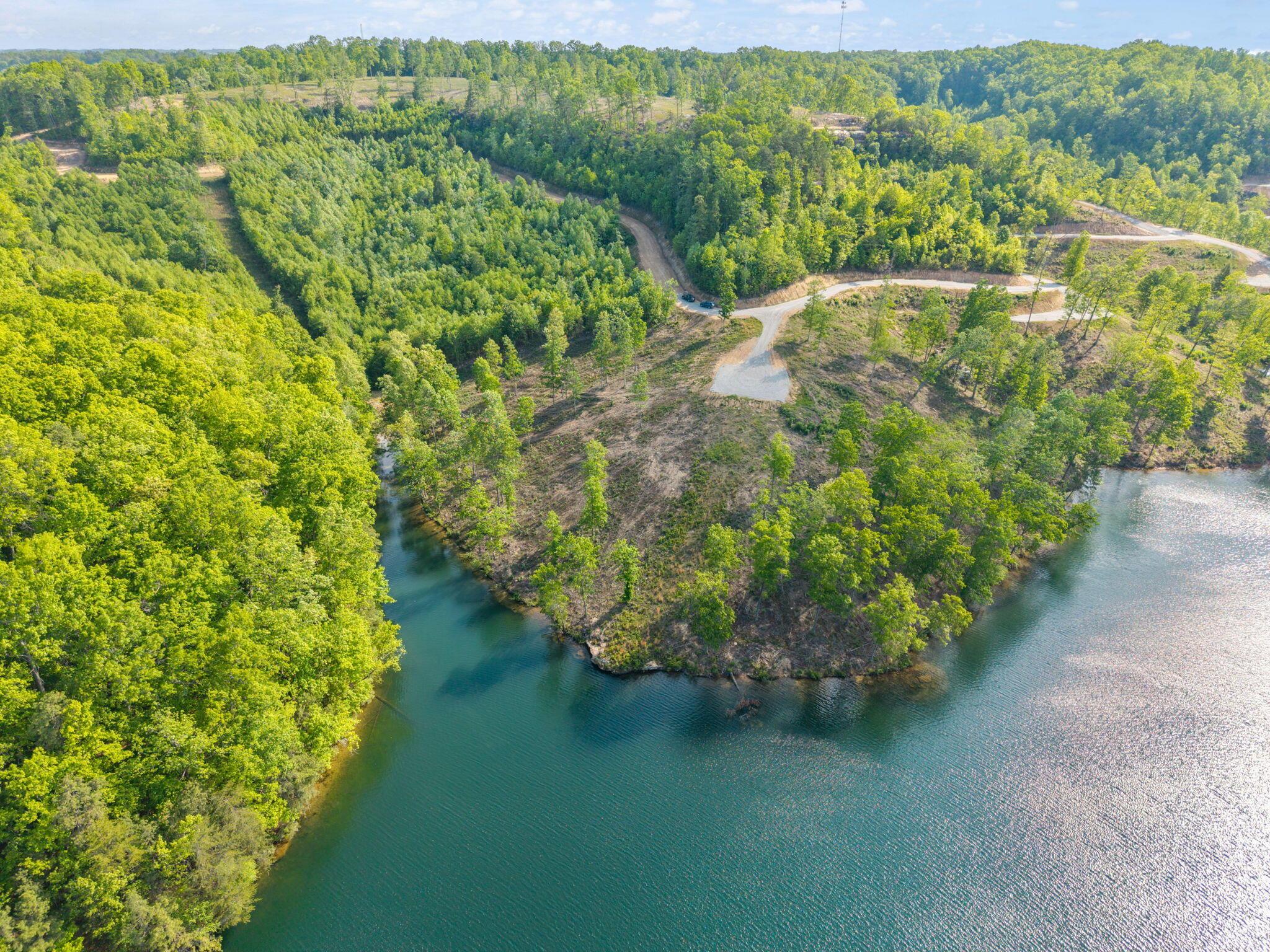 Image 3: WOOD CREEK LAKE