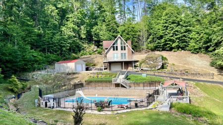 832 Cliffs Edge Road