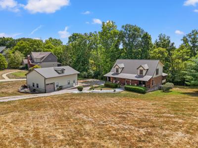 330 Lakeside Drive