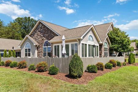 412 Deerlake Place