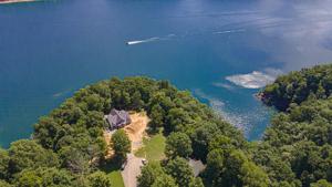 43 Scenic Point Dr