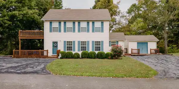 350 Dockview Rd. Road
