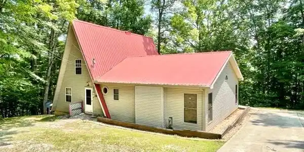327 Lakeshore Drive