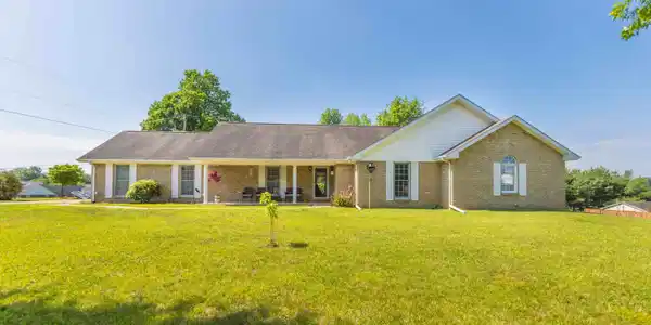 506 Natures Pointe Drive