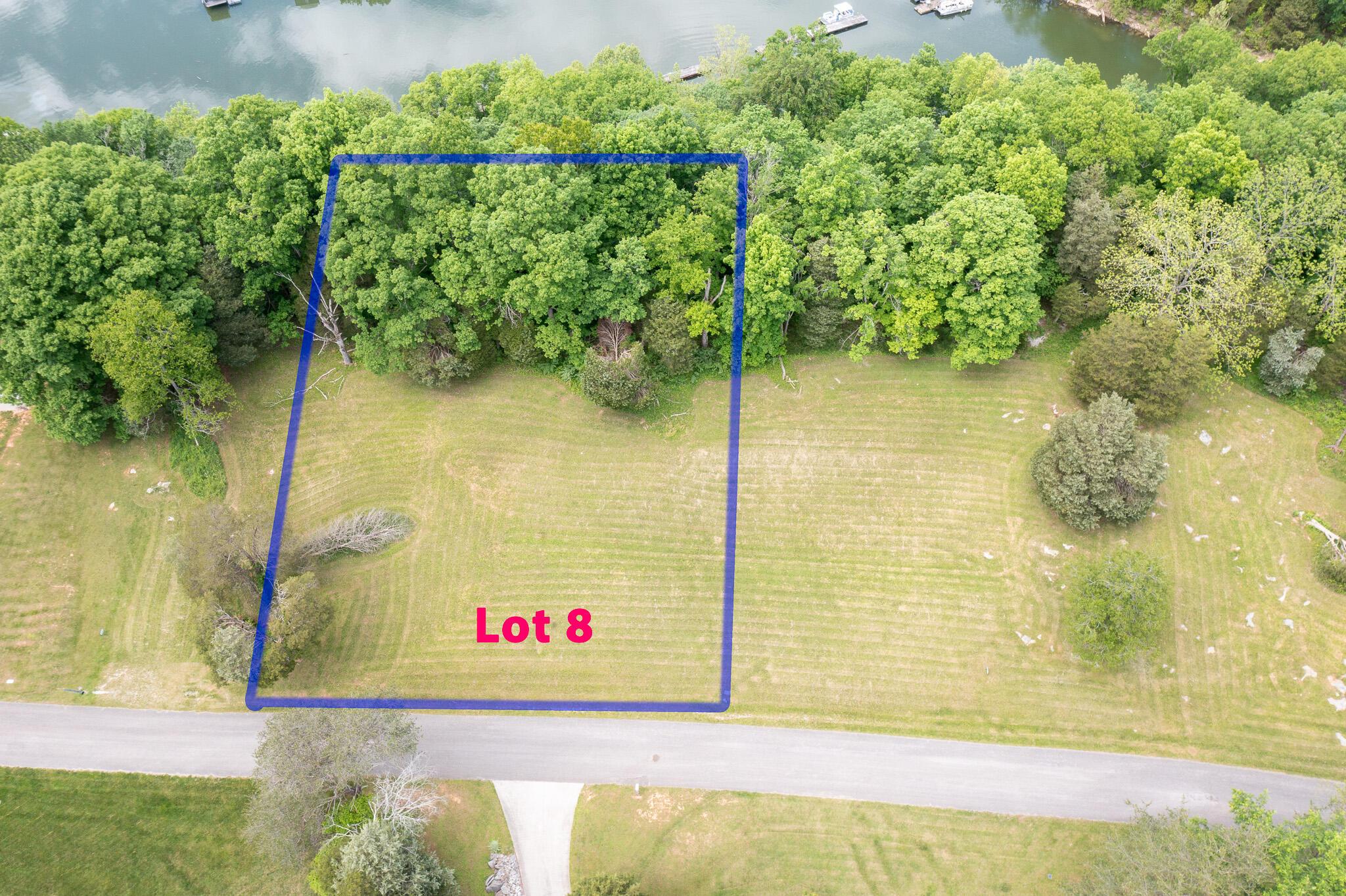 Image 1: Lot 8