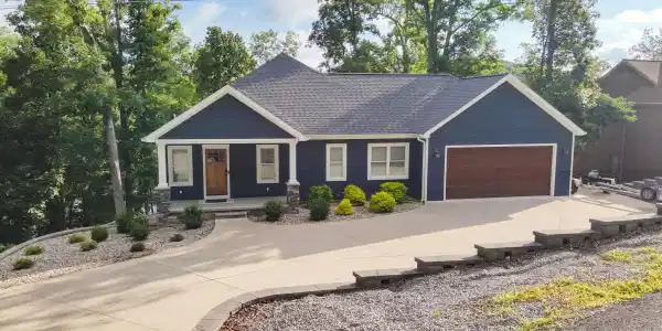 978 & 982 Champion Hills Road